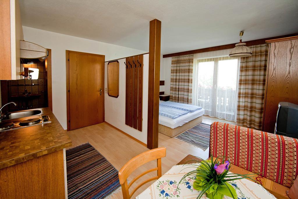 Landhaus Maridl Hart im Zillertal Zimmer foto